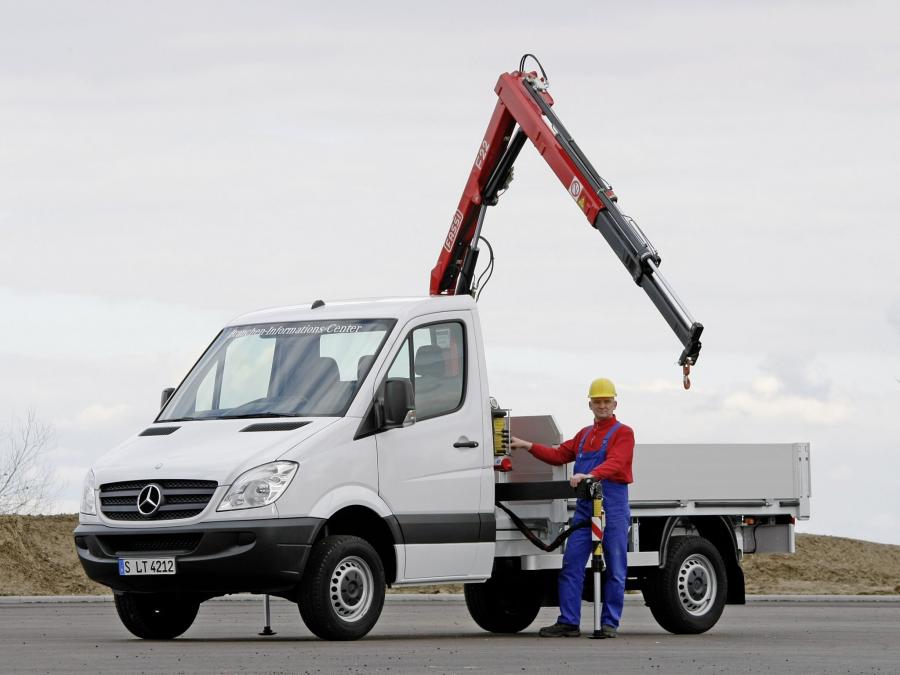  Mercedes-Benz Sprinter Dropside 2006 года  (фото 9 из 18)